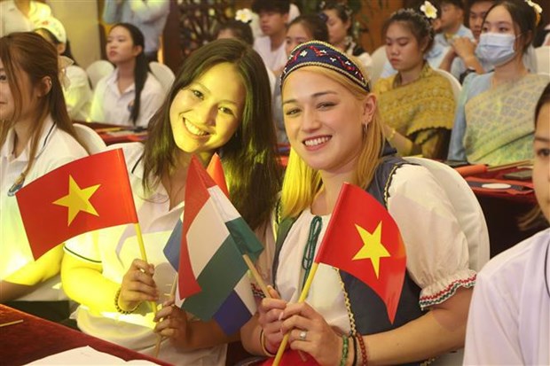 Annual summer camp for overseas Vietnamese youngths launched in Nghe An