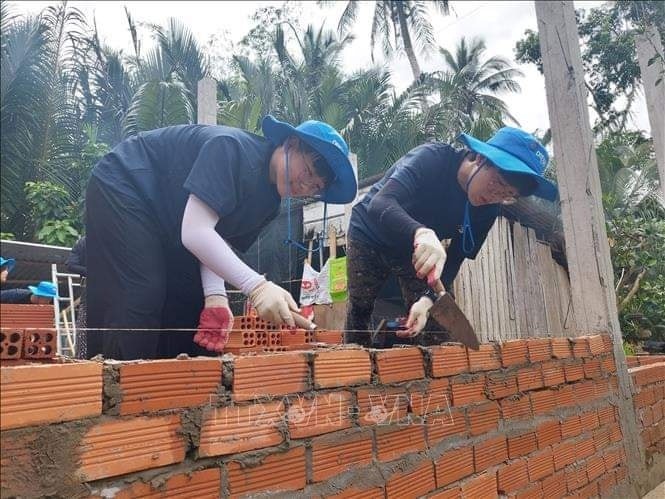 40 RoK's Youth Build Houses for Needy People in Ben Tre Province