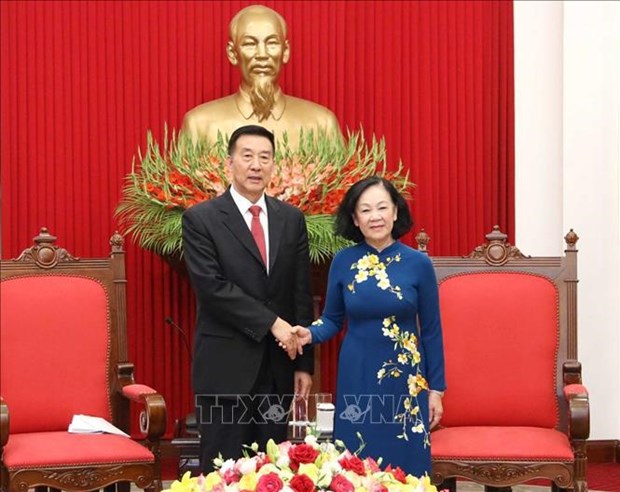 Party official welcomes Chinese People's Political Consultative Conference delegation