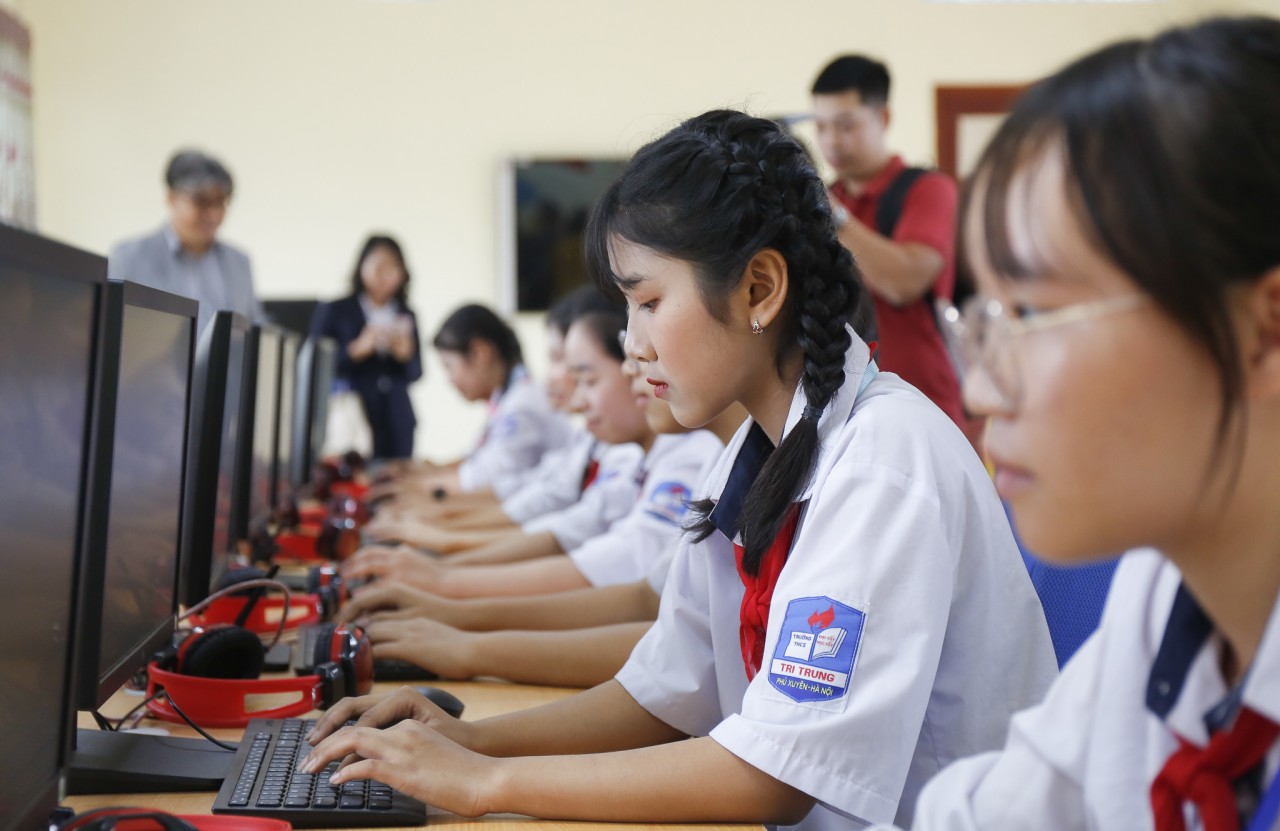 GCS tặng phòng máy tính 650 triệu đồng cho học sinh tại huyện Phú Xuyên, Hà Nội