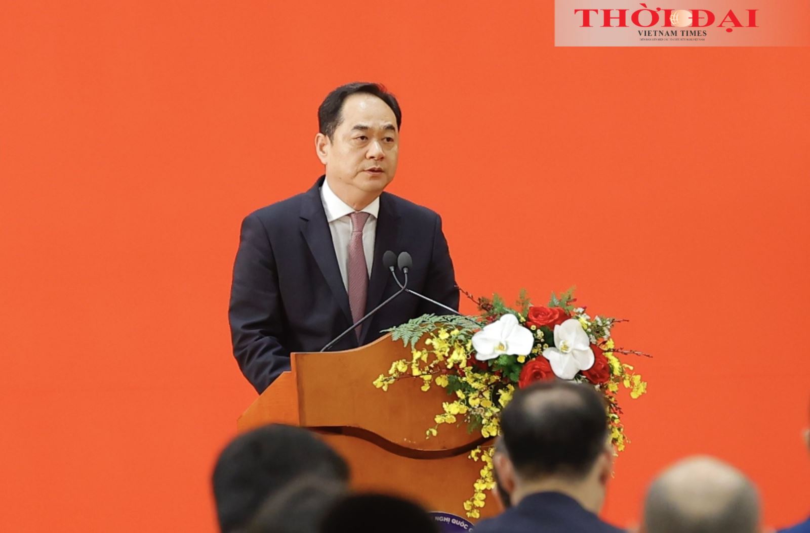 Hội trưởng Hội hữu nghị đối ngoại nhân dân Trung Quốc Dương Vạn Minh phát biểu tại Gặp gỡ.