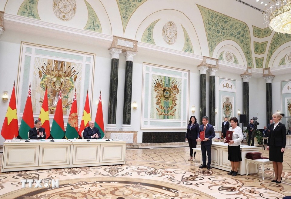Lễ ký các văn kiện hợp tác giữa Việt Nam và Belarus