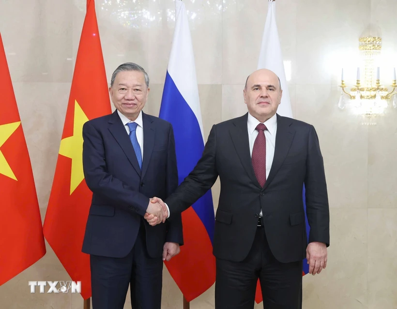 Viet Nam ready to work with Russia to elevate relations: Party leader