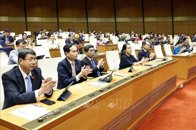 NA adopts resolution on Viet Nam’s International Financial Centre