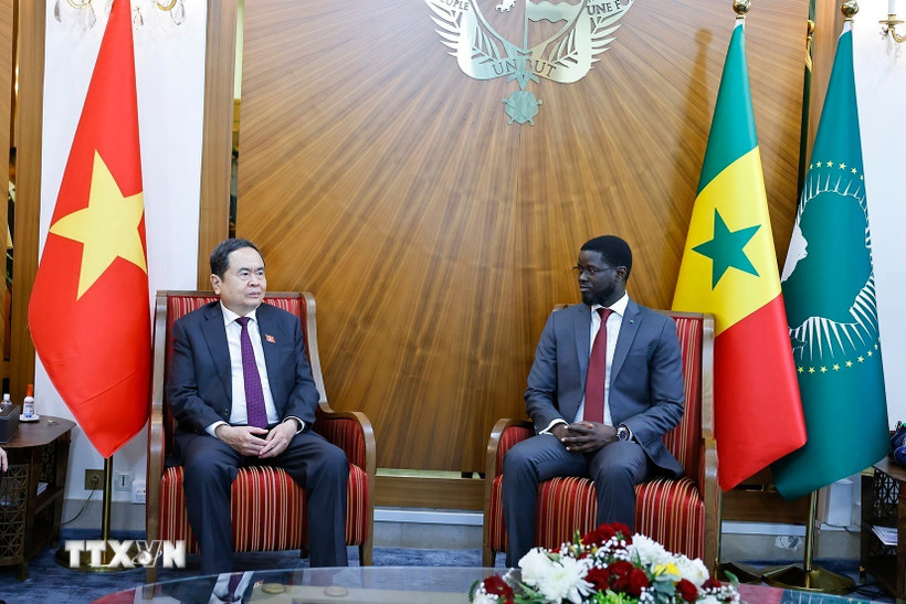 Chủ tịch Quốc hội: Đẩy nhanh đàm phán các hiệp định nền tảng Việt Nam-Senegal