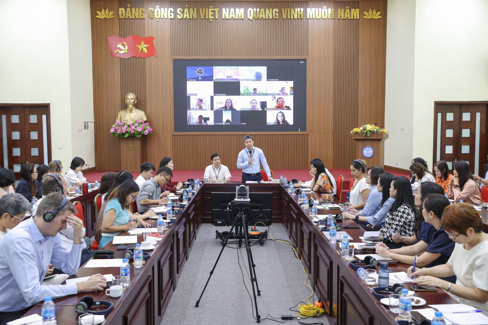 Supporting foreign NGOs in adapting to restructuring of administrative units in Viet Nam