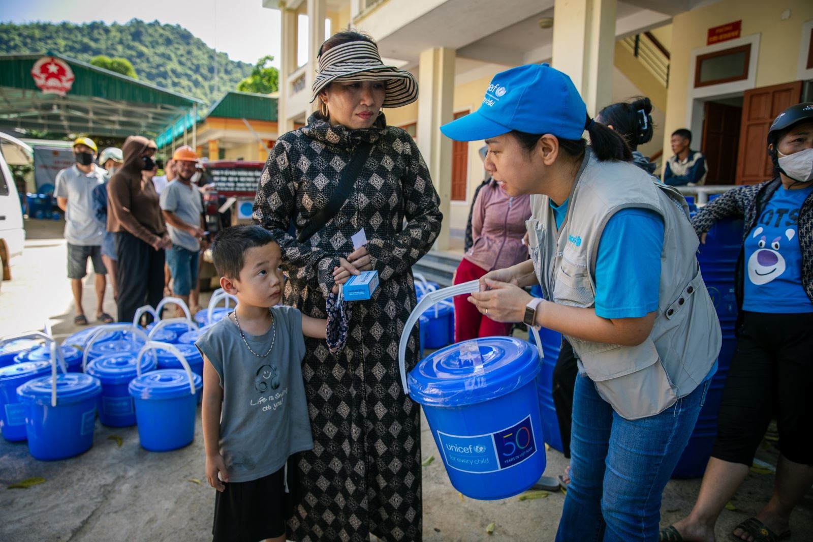 UNICEF hỗ trợ khẩn cấp người dân vùng lũ Điện Biên, Sơn La, Nghệ An
