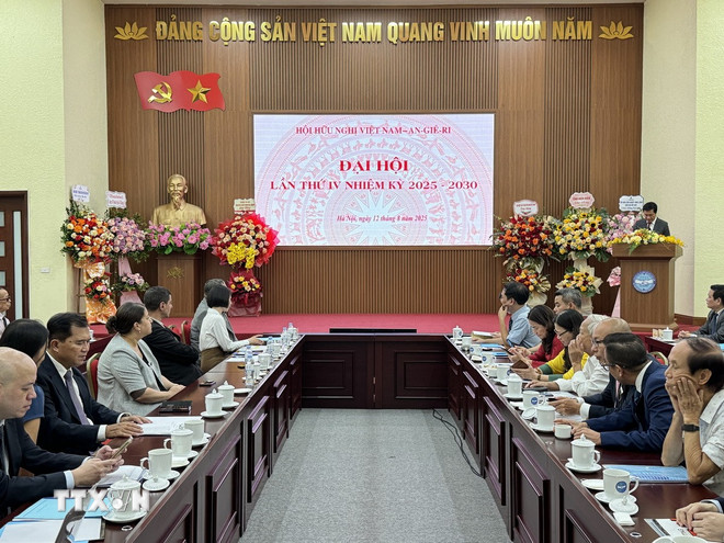 Tăng cường quan hệ hữu nghị, hợp tác giữa nhân dân Việt Nam và Algeria