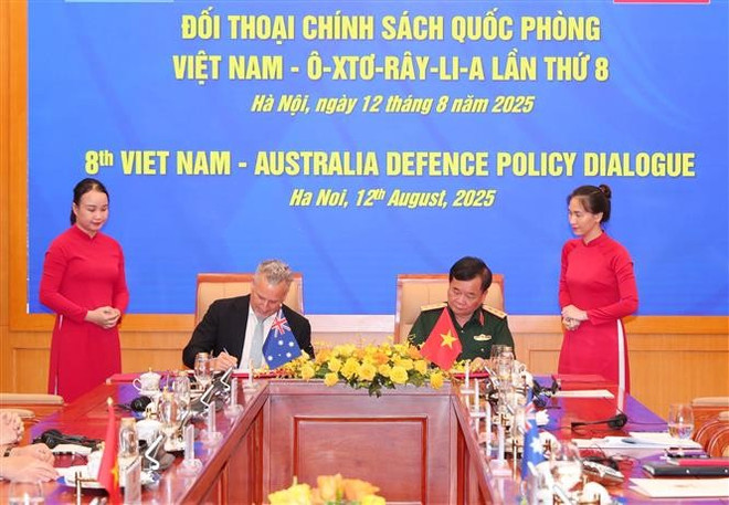 Viet Nam, Australia hold 8th Defence Policy Dialogue in Hanoi