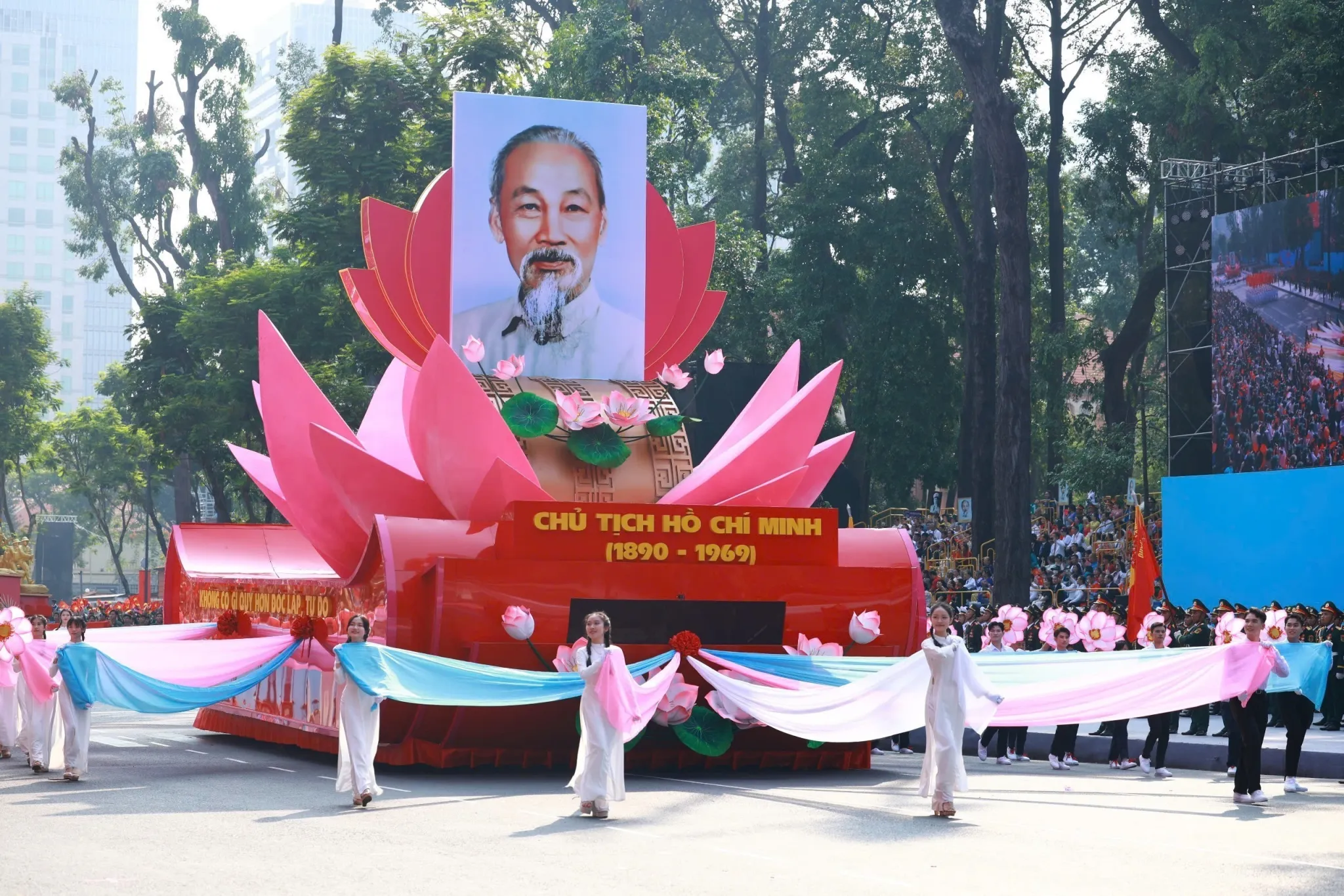 Ho Chi Minh's thought continues to guide national growth