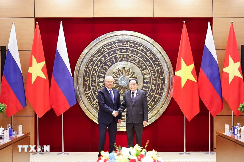 Chủ tịch Duma Quốc gia Nga kết thúc tốt đẹp chuyến thăm chính thức Việt Nam
