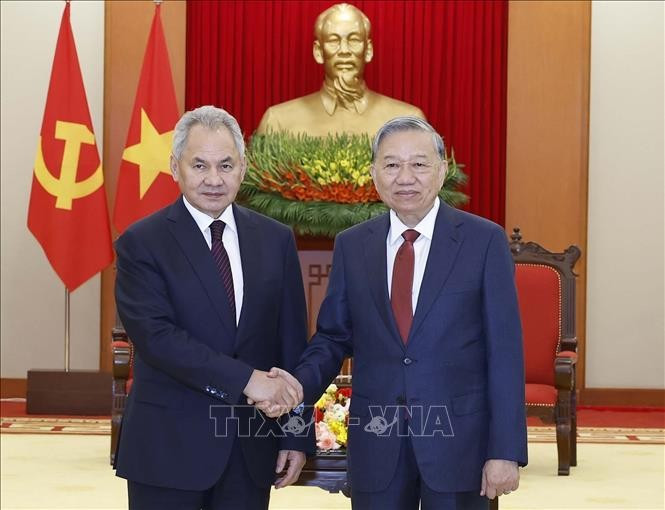 Party leader calls for stronger Vietnam-Russia ties to support each other’s security, prosperity