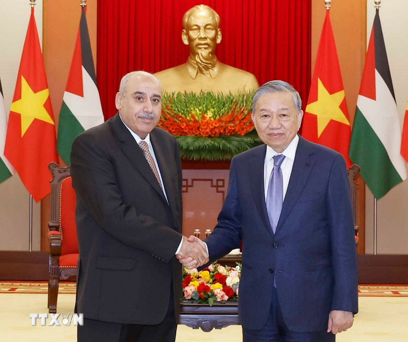 Party chief receives Jordanian House Speaker, urges stronger bilateral ties