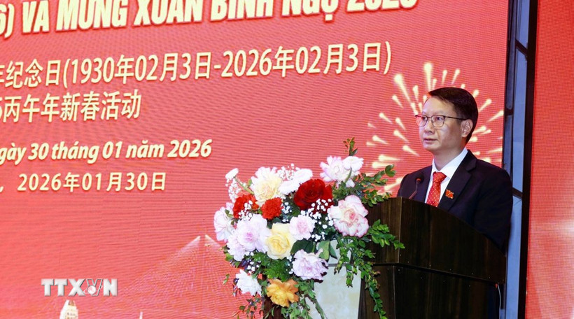 Trung Quốc: Thành phố Đông Hưng chúc mừng kỷ niệm 96 năm Ngày thành lập Đảng