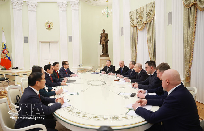 Prime Minister Pham Minh Chinh pays official visit to Russia