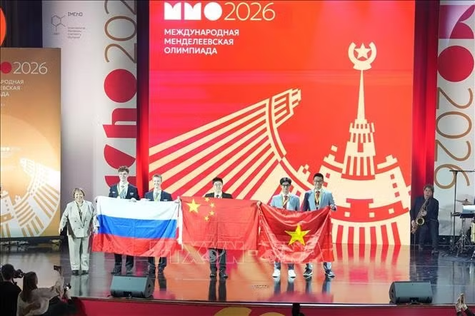 All four Vietnamese students sweep medals at Moscow int’l chemistry olympiad