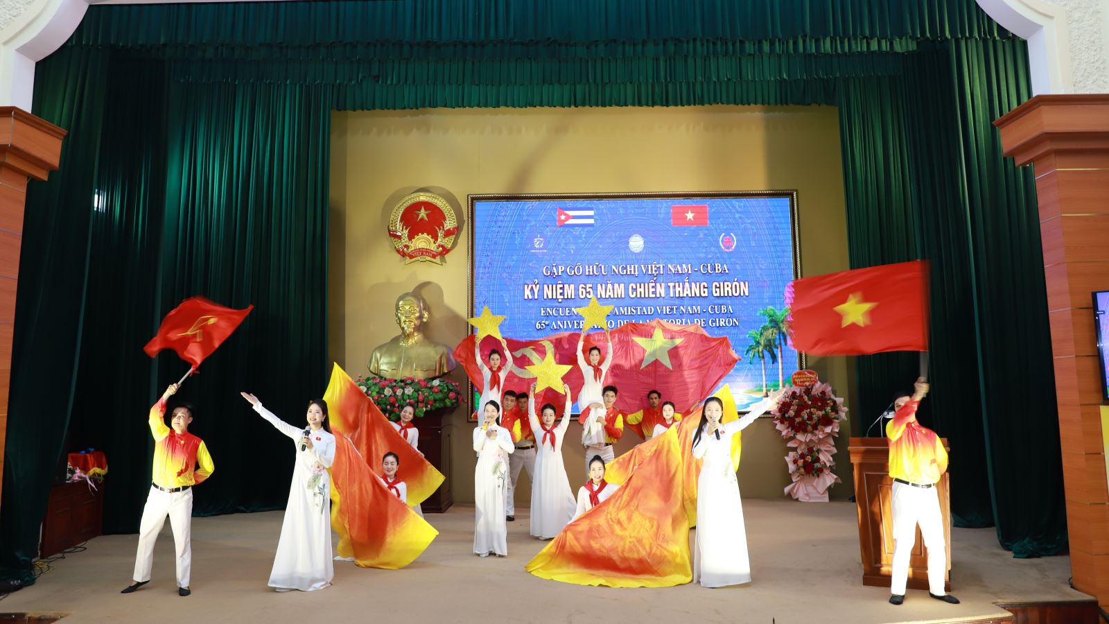 Viet Nam-Cuba Foster Special Ties from Spirit of Girón