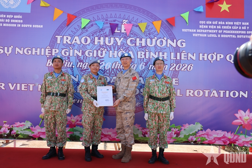 Bệnh viện Dã chiến cấp 2 số 7 nhận Huy chương Gìn giữ hòa bình Liên hợp quốc