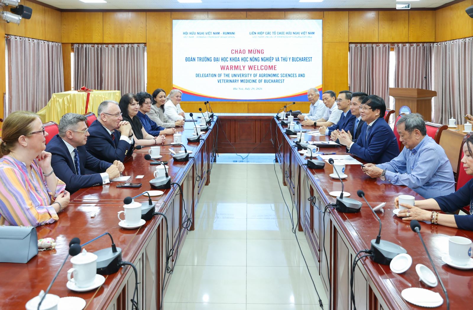 Promoting Viet Nam-Romania Educational Cooperation