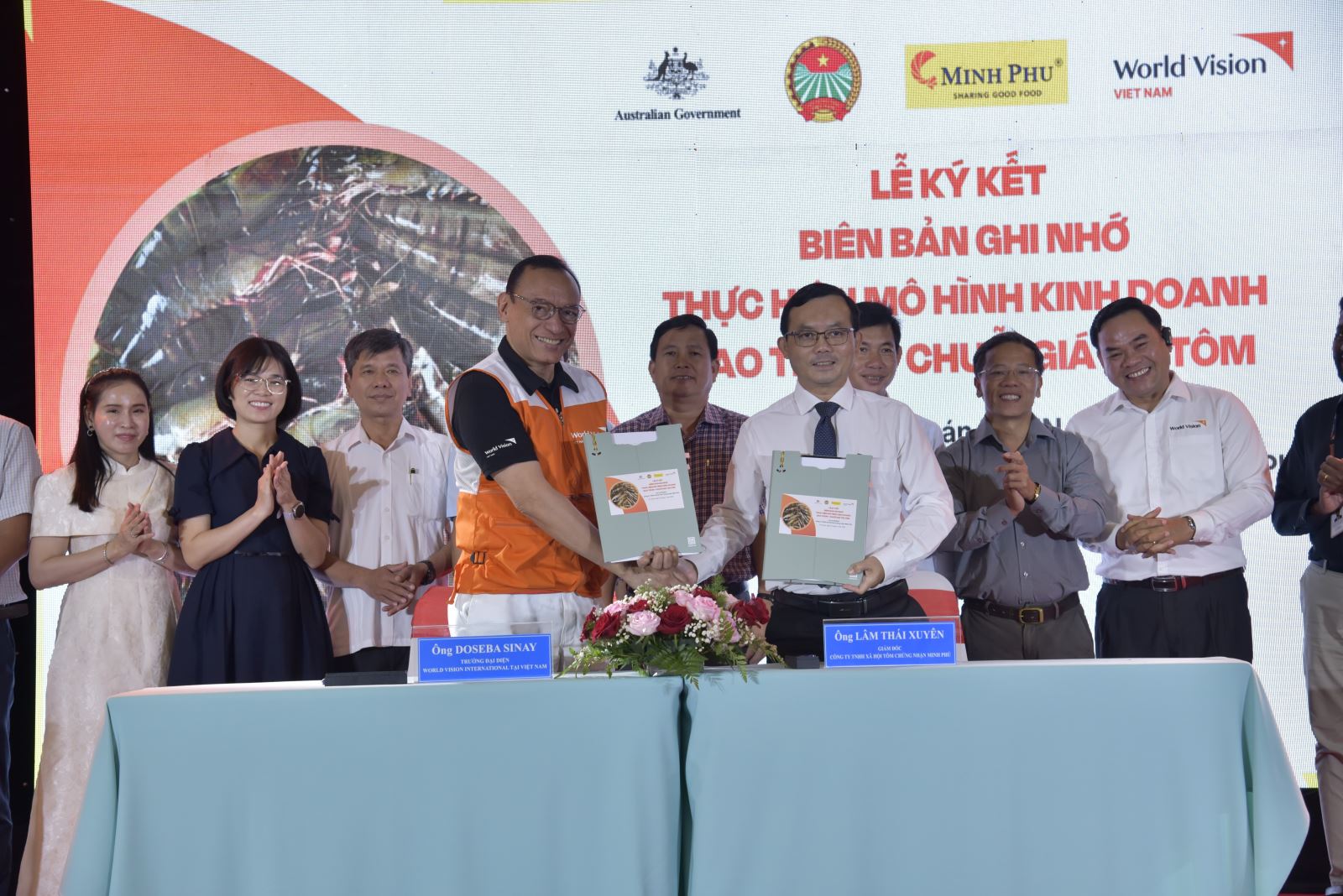 World Vision hợp tác thúc đẩy sinh kế bền vững cho hộ nuôi tôm tại An Giang