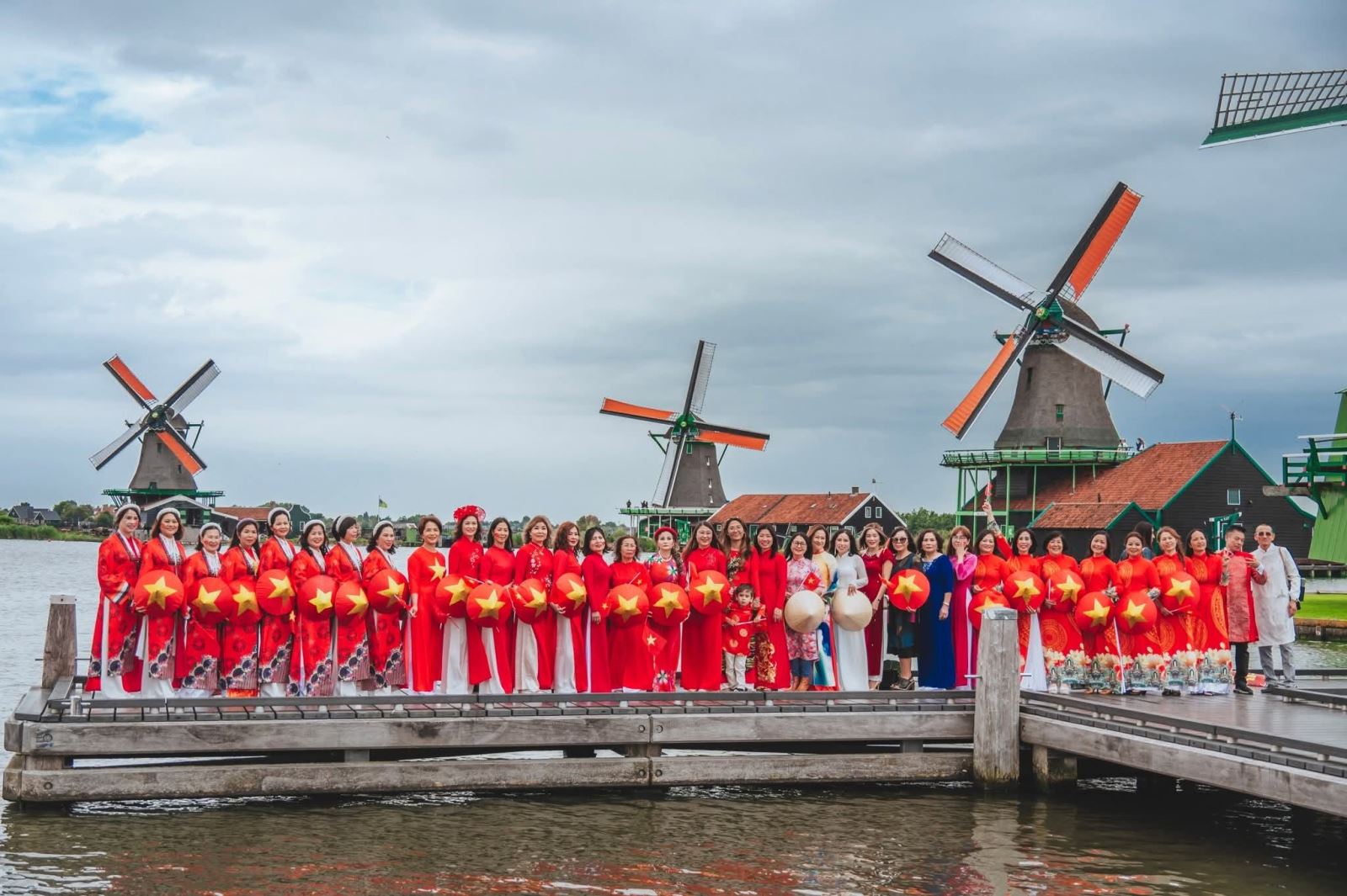 Nhận diện, ứng xử với những âm mưu và hành động chia rẽ khối đại đoàn kết của cộng đồng Việt kiều
