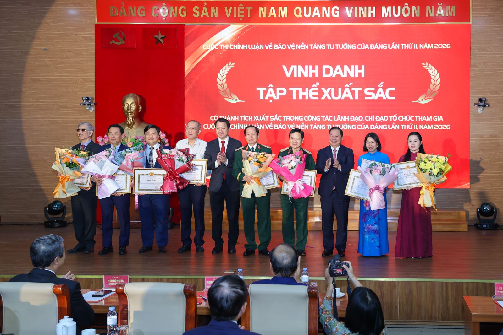 Liên hiệp các tổ chức hữu nghị Việt Nam giành 7 giải Cuộc thi chính luận về bảo vệ nền tảng tư tưởng của Đảng