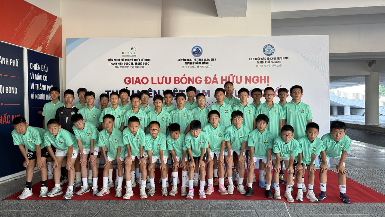 Bóng đá kết nối thiếu niên Việt Nam - Trung Quốc